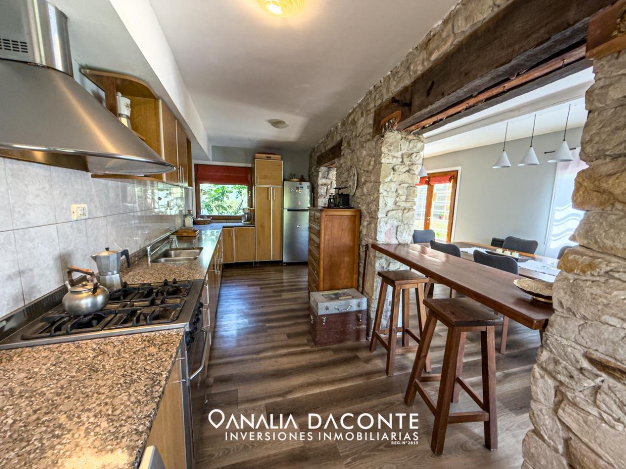 CHALET 4 AMB ESTILO RUSTIC CHIC! CON AMPLIO PARQUE! APTO CREDITO!