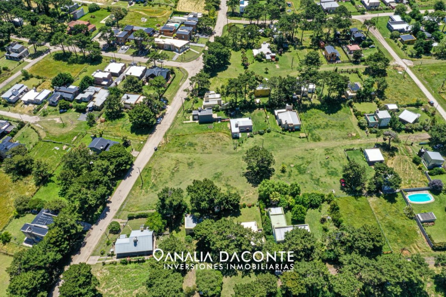 BAJO SU VALOR!!! Lote en La Caleta apto vivienda y fines comerciales