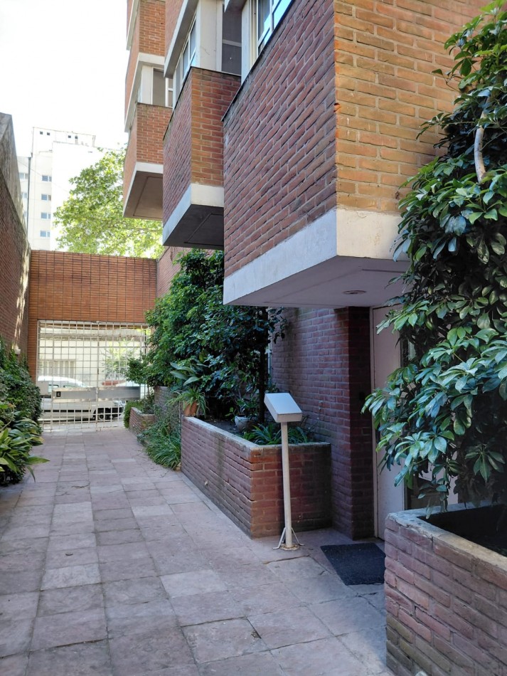 RESERVADO!!!LA PERLA Precioso Dpto. 2 Amb. CON BALCON EN L 