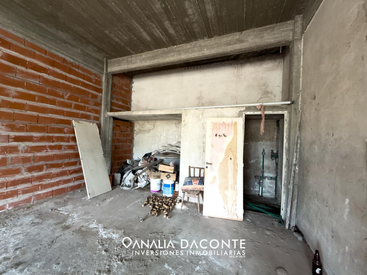 DOS LOCALES SOBRE AV. TEJEDOR. LOTE DE 433M2!