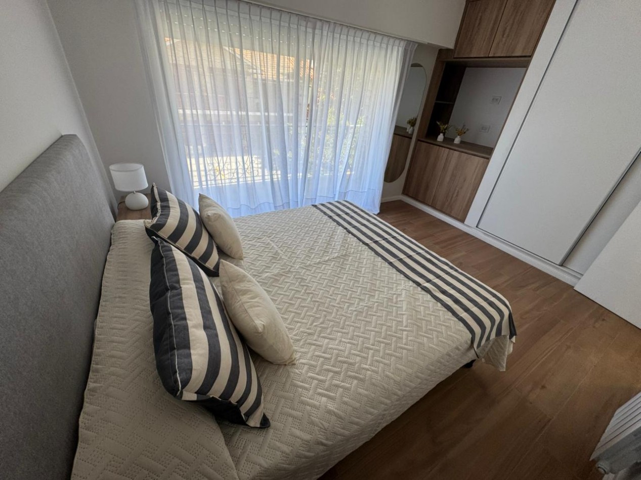 GRAN DEPTO 4 AMB DE 200M2 CON GARAGE! RECICLADO! ZONA ALDREY