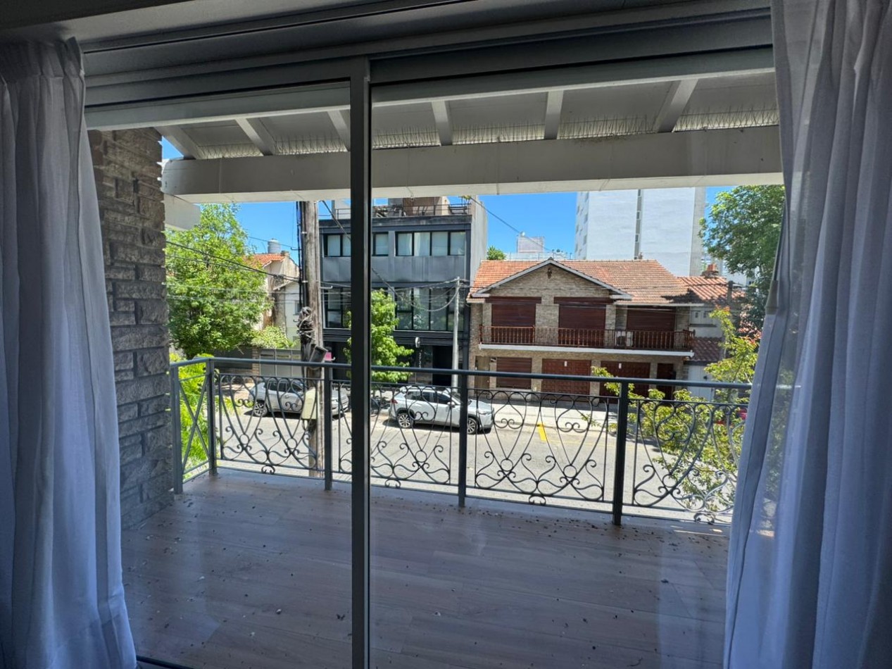 GRAN DEPTO 4 AMB DE 200M2 CON GARAGE! RECICLADO! ZONA ALDREY