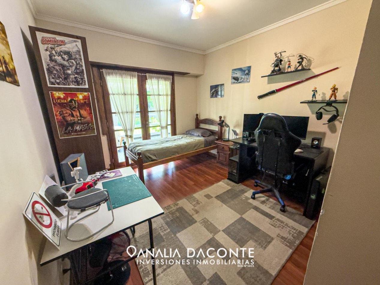 CHALET 5 AMB CON PLAYROOM Y PARQUE, EN LO MEJOR DE PARQUE LURO! 