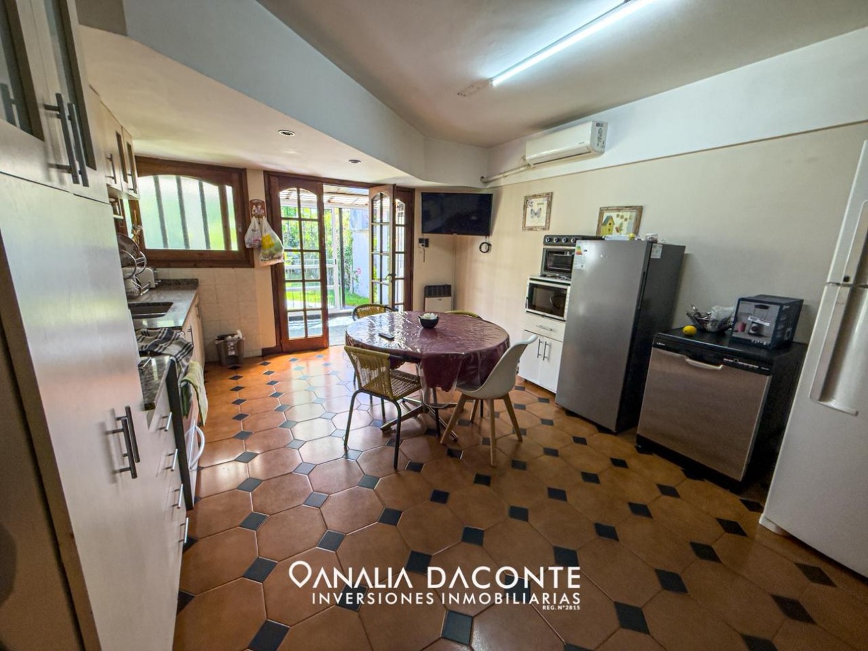 CHALET 5 AMB CON PLAYROOM Y PARQUE, EN LO MEJOR DE PARQUE LURO! 