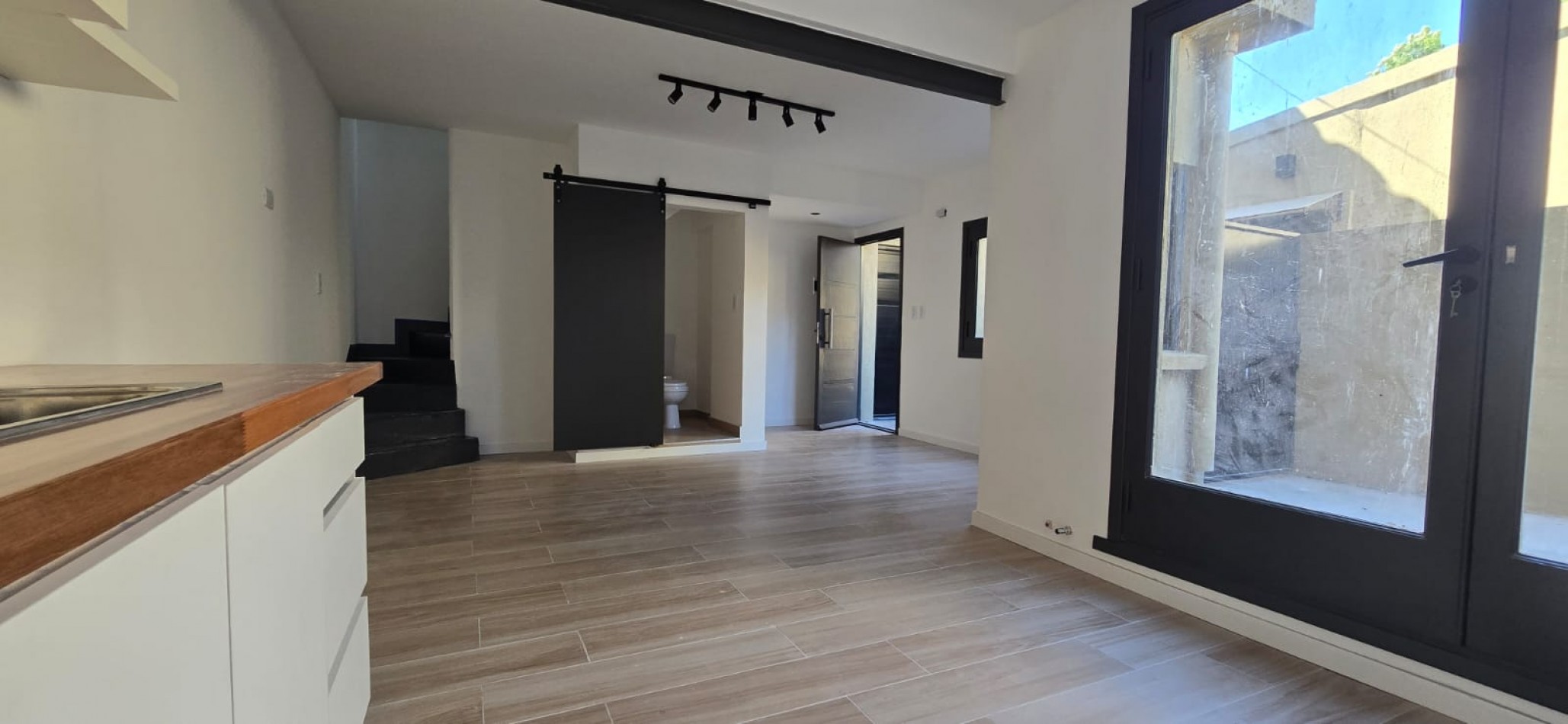 CHALET 3 AMB EN PH CON TERRAZA Y PATIO PRIVADO! NUEVA POMPEYA