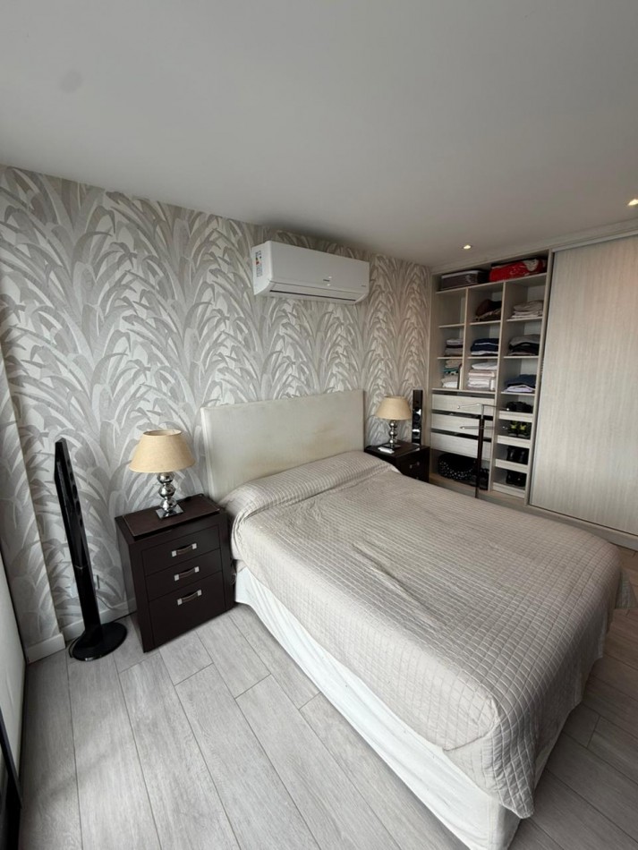 RESERVADO!!!!EXCLUSIVO SEMIPISO 3 AMB EN CHAUVIN! CON COCHERA Y BAULERA!