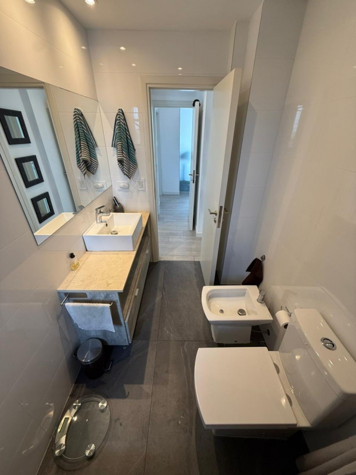 RESERVADO!!!!EXCLUSIVO SEMIPISO 3 AMB EN CHAUVIN! CON COCHERA Y BAULERA!