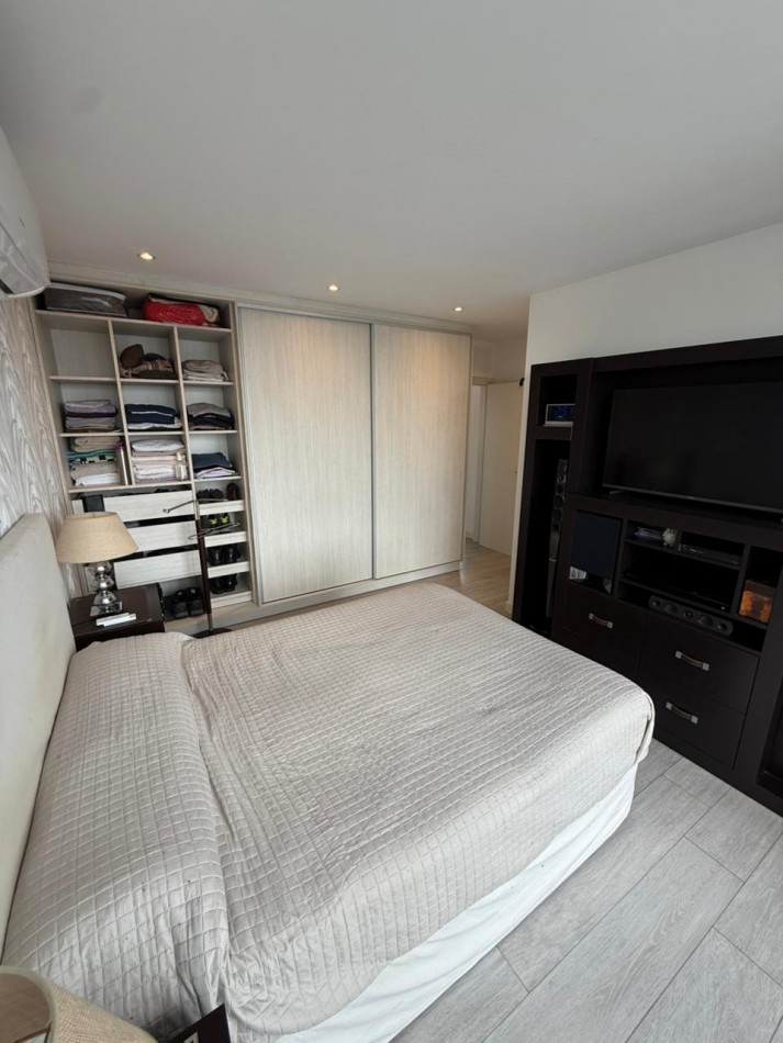 RESERVADO!!!!EXCLUSIVO SEMIPISO 3 AMB EN CHAUVIN! CON COCHERA Y BAULERA!