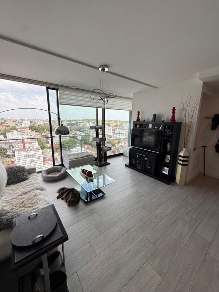 RESERVADO!!!!EXCLUSIVO SEMIPISO 3 AMB EN CHAUVIN! CON COCHERA Y BAULERA!