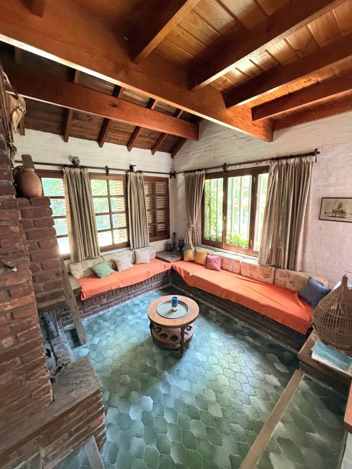 CHALET 4 AMB A RECICLAR CON QUINCHO Y GRAN PARQUE! EL GROSELLAR