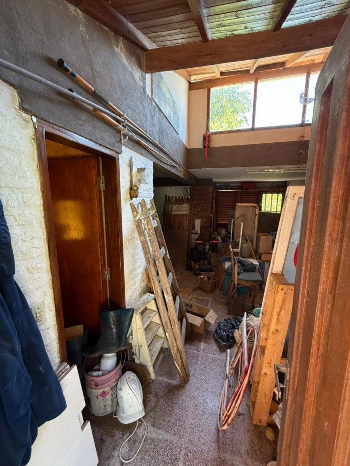 CHALET 4 AMB A RECICLAR CON QUINCHO Y GRAN PARQUE! EL GROSELLAR