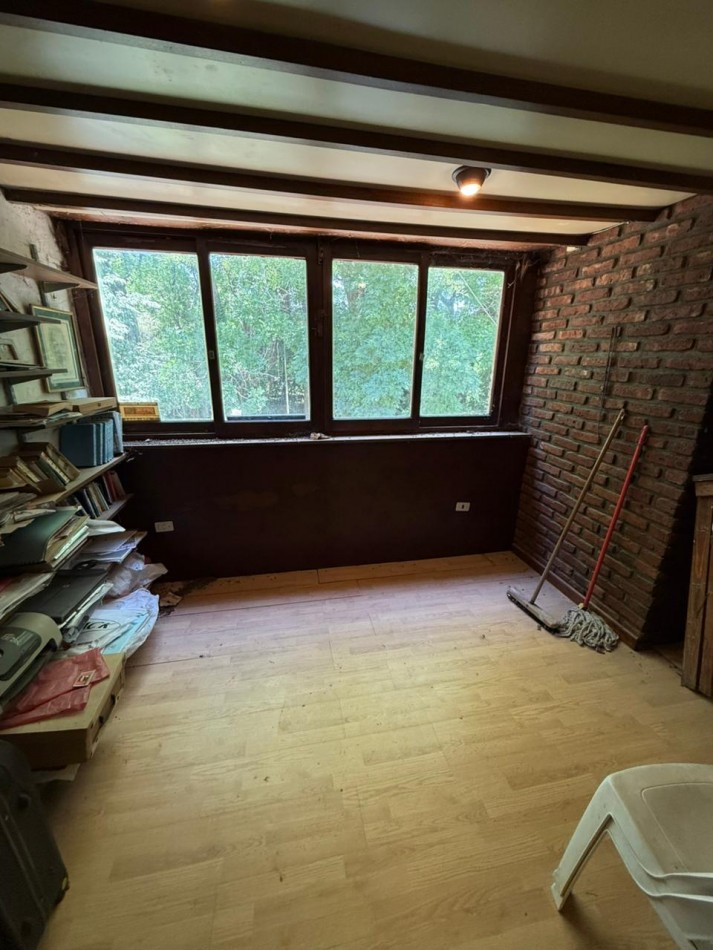 CHALET 4 AMB A RECICLAR CON QUINCHO Y GRAN PARQUE! EL GROSELLAR