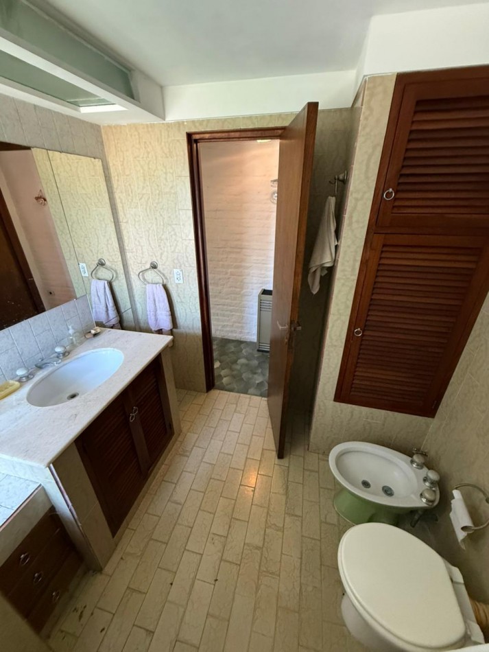 CHALET 4 AMB A RECICLAR CON QUINCHO Y GRAN PARQUE! EL GROSELLAR