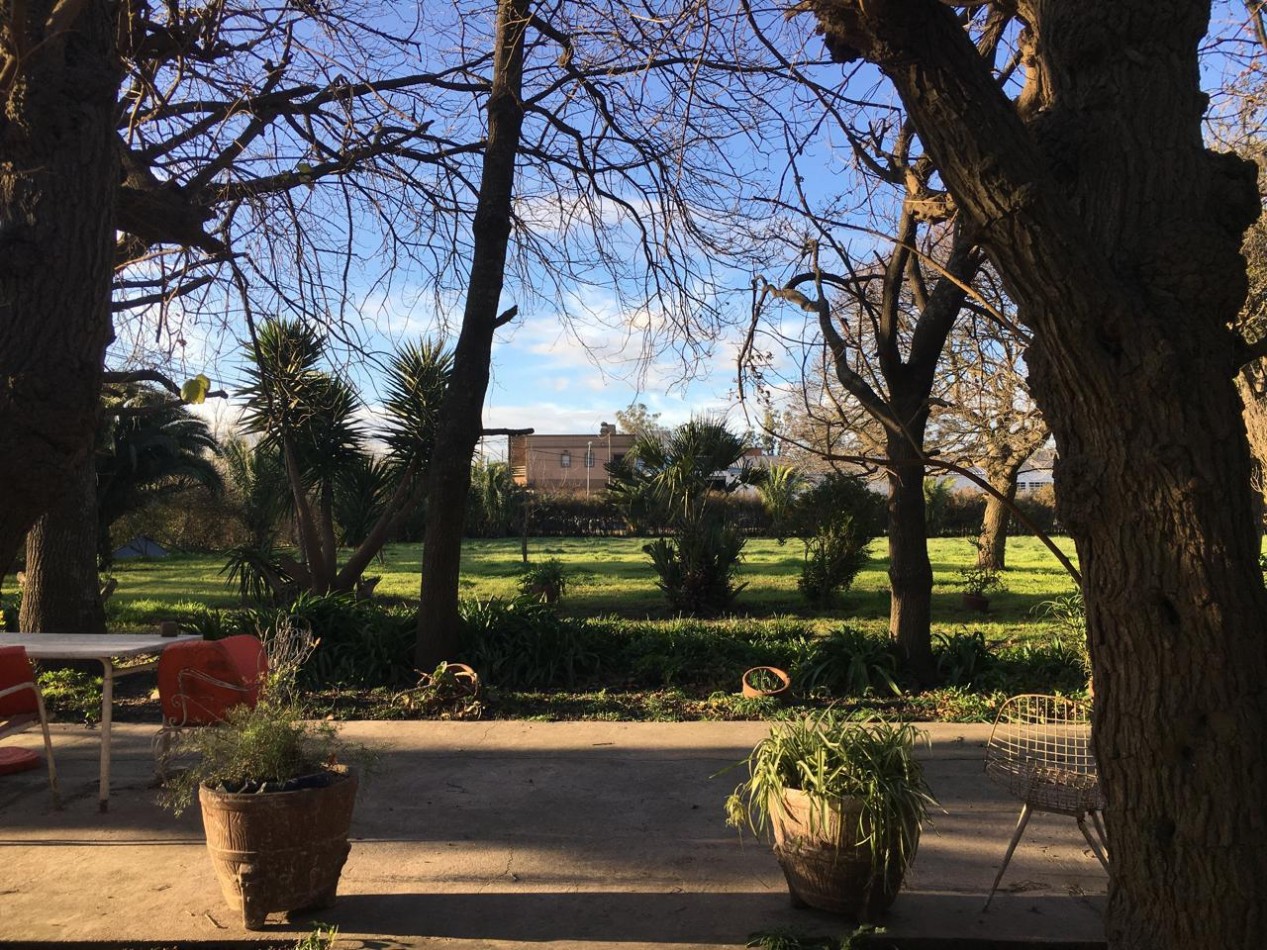 MANZANA COMPLETA CON LOCAL Y VIVIENDA!