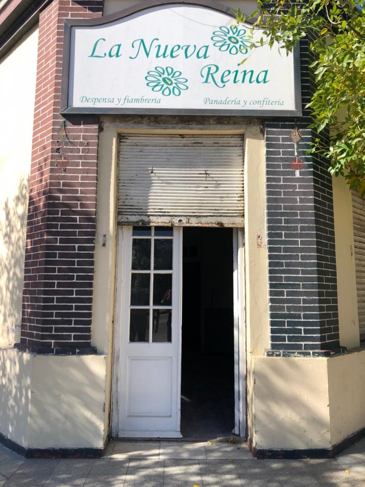 MANZANA COMPLETA CON LOCAL Y VIVIENDA!