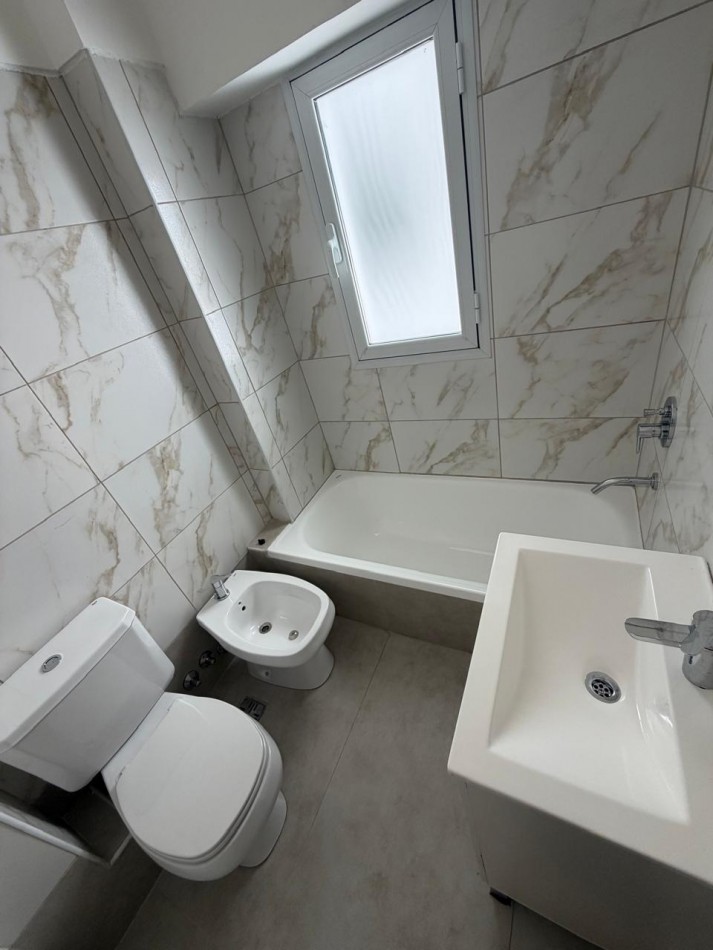 HERMOSO 3 AMB LATERAL, RECICLADO! PLAZA MITRE