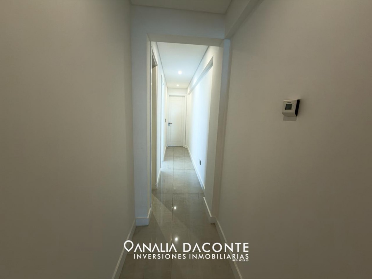 Semipiso 3 amb en edificio de categoria Aurora del mar II