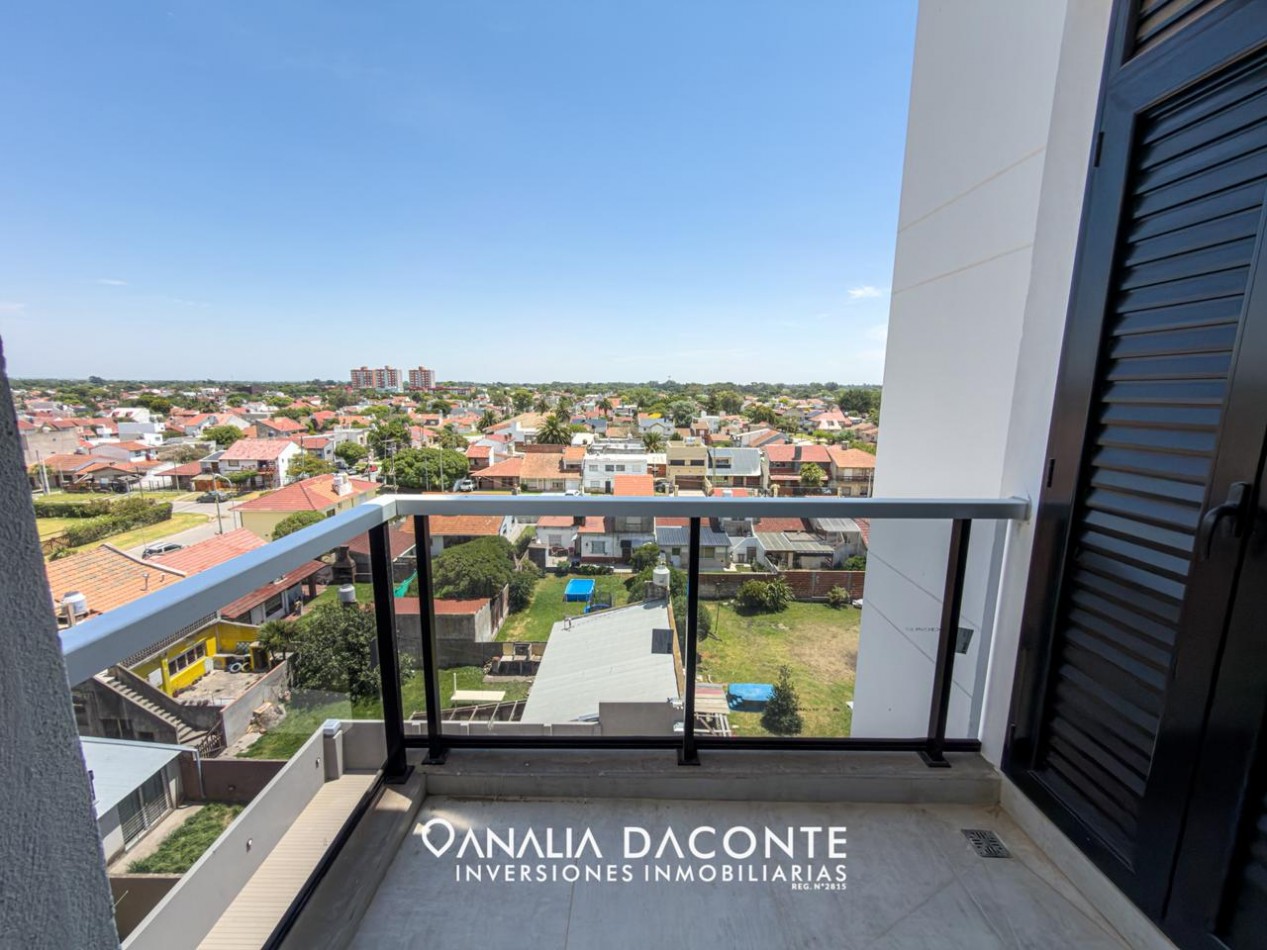 Semipiso 3 amb en edificio de categoria Aurora del mar II