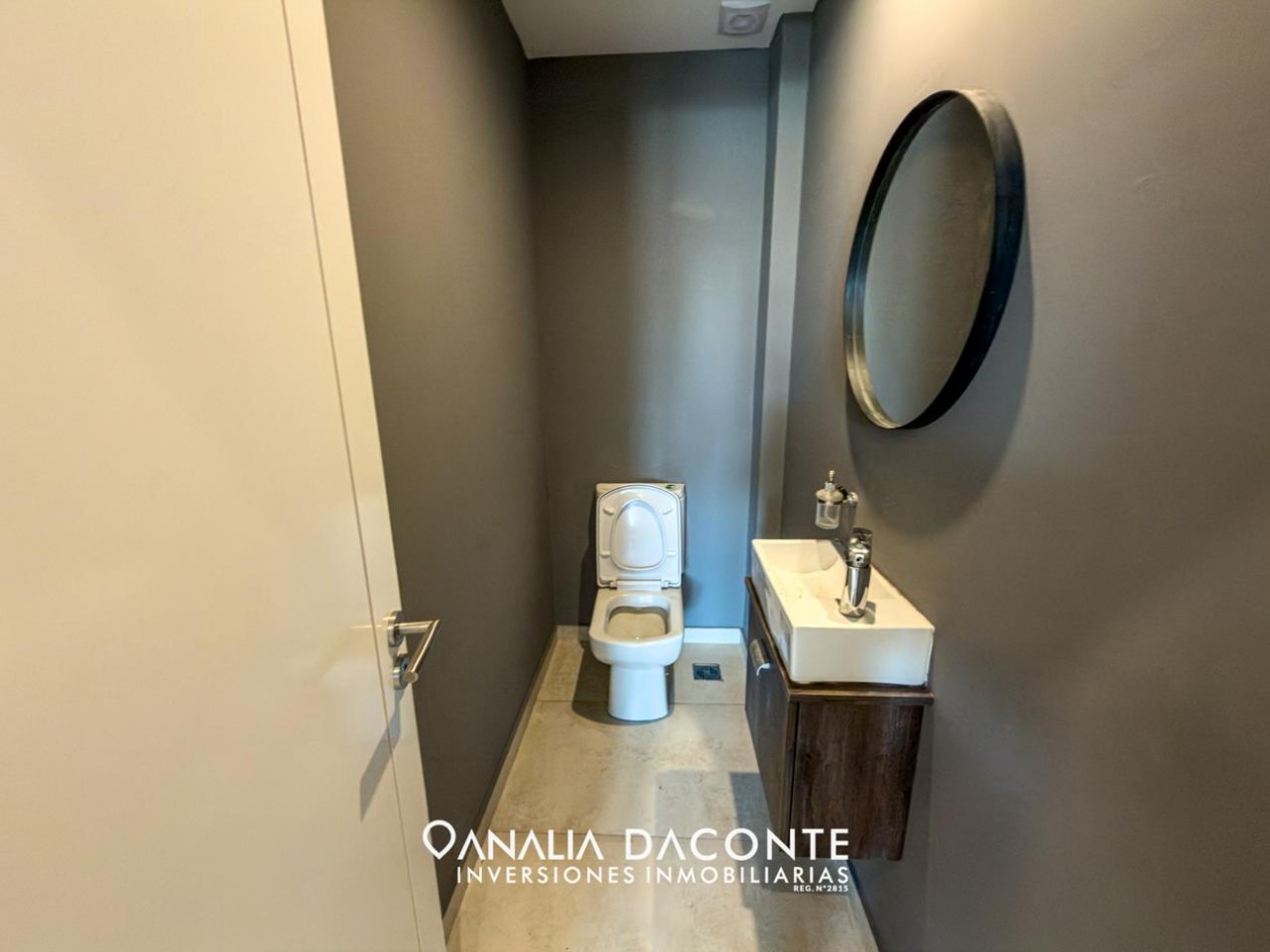 Semipiso 3 amb en edificio de categoria Aurora del mar II