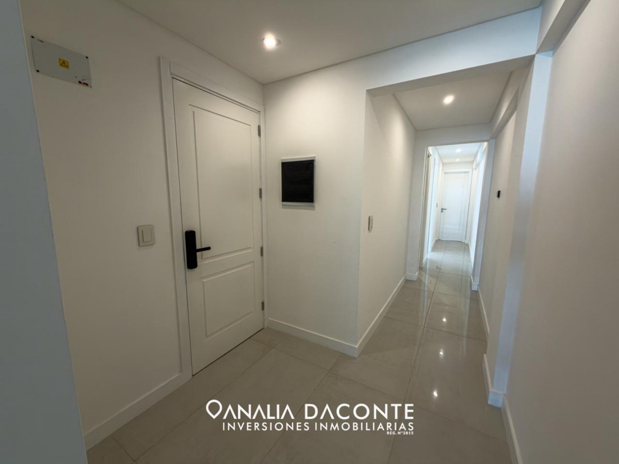 Semipiso 3 amb en edificio de categoria Aurora del mar II