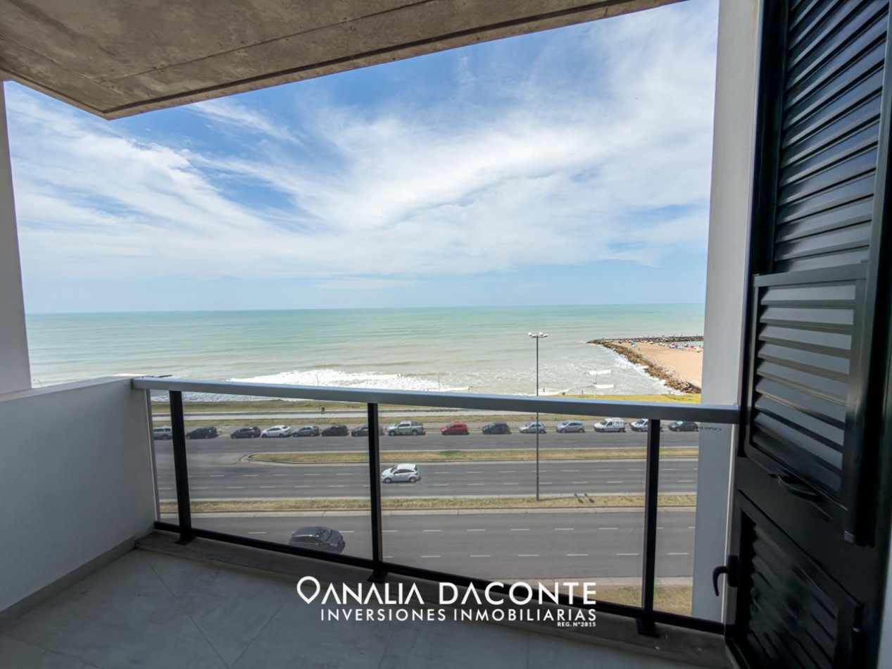 Semipiso 3 amb en edificio de categoria Aurora del mar II