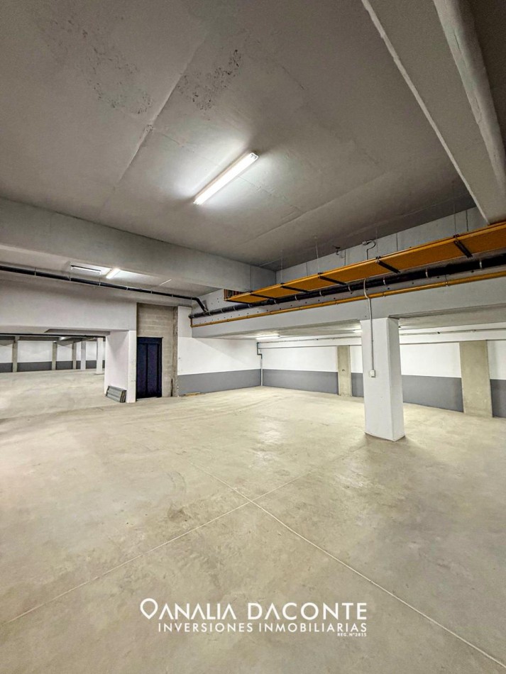 Semipiso 3 amb en edificio de categoria Aurora del mar II