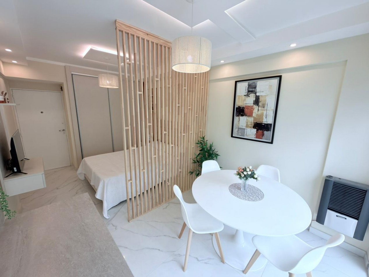 1 AMB RECICLADO A LA CALLE Y CON BALCON! ZONA ALDREY