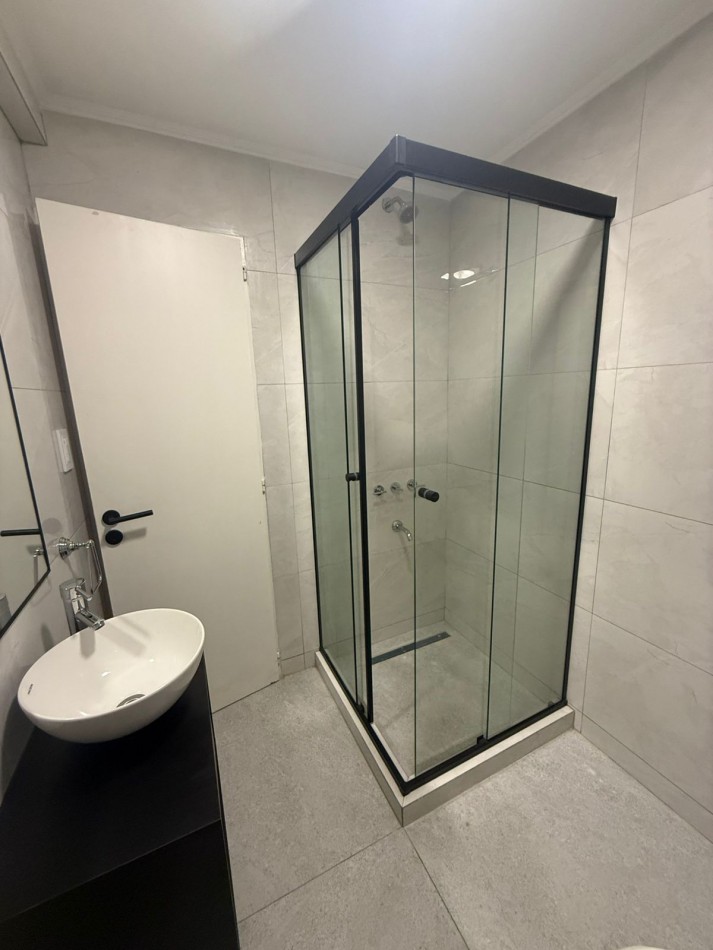 HERMOSO DEPTO 4 AMB CON COCHERA RECICLADO! ZONA PLAZA MITRE