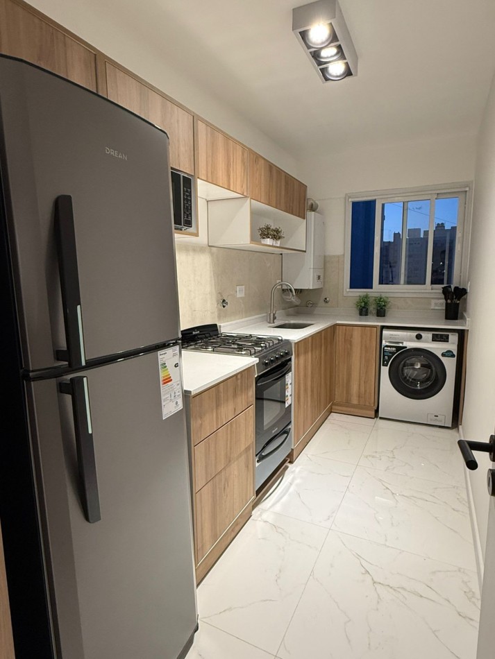 HERMOSO DEPTO 4 AMB CON COCHERA RECICLADO! ZONA PLAZA MITRE