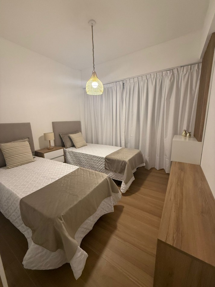 HERMOSO DEPTO 4 AMB CON COCHERA RECICLADO! ZONA PLAZA MITRE