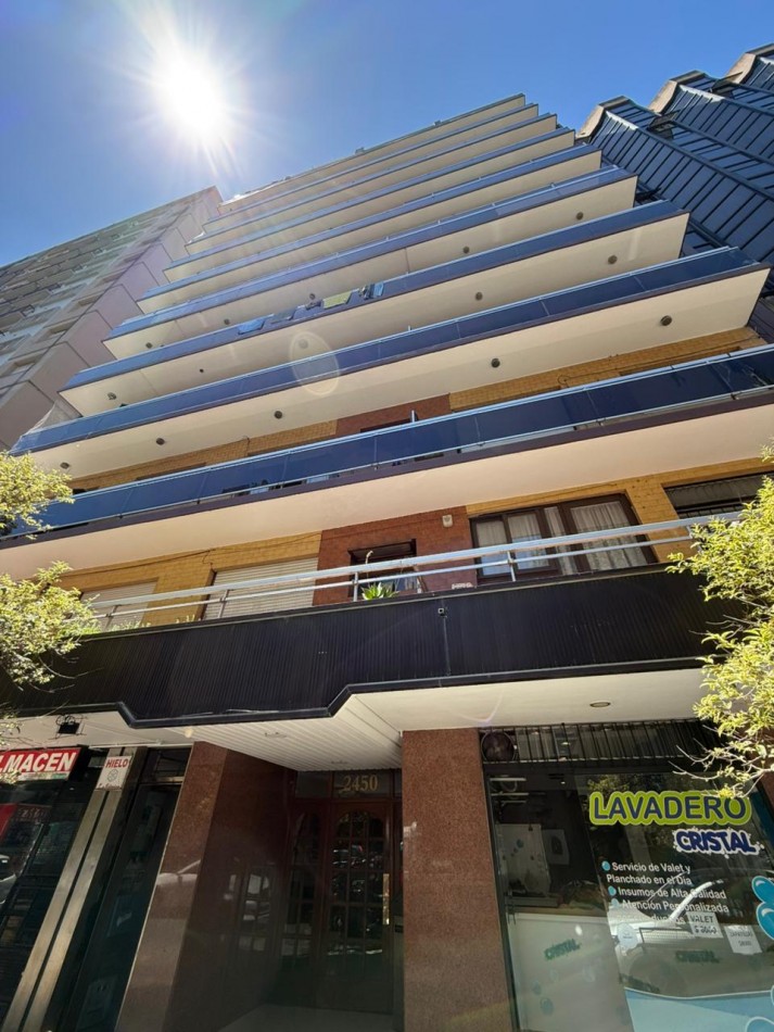 Bajo su valor! Depto 2 amb con balcon saliente