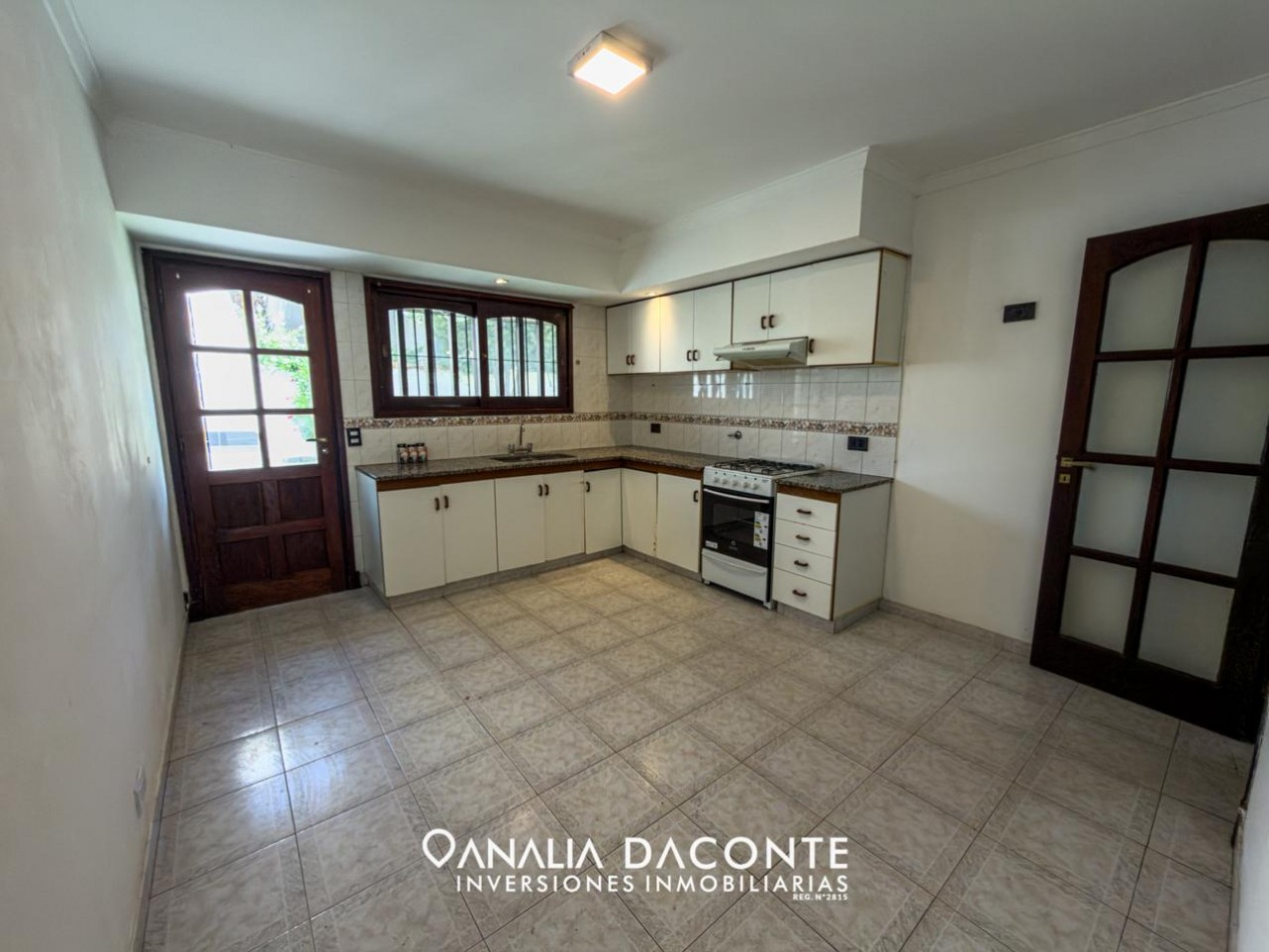  Bajo su valor!! Chalet 4 amb con jardin y garage en San Jeronimo