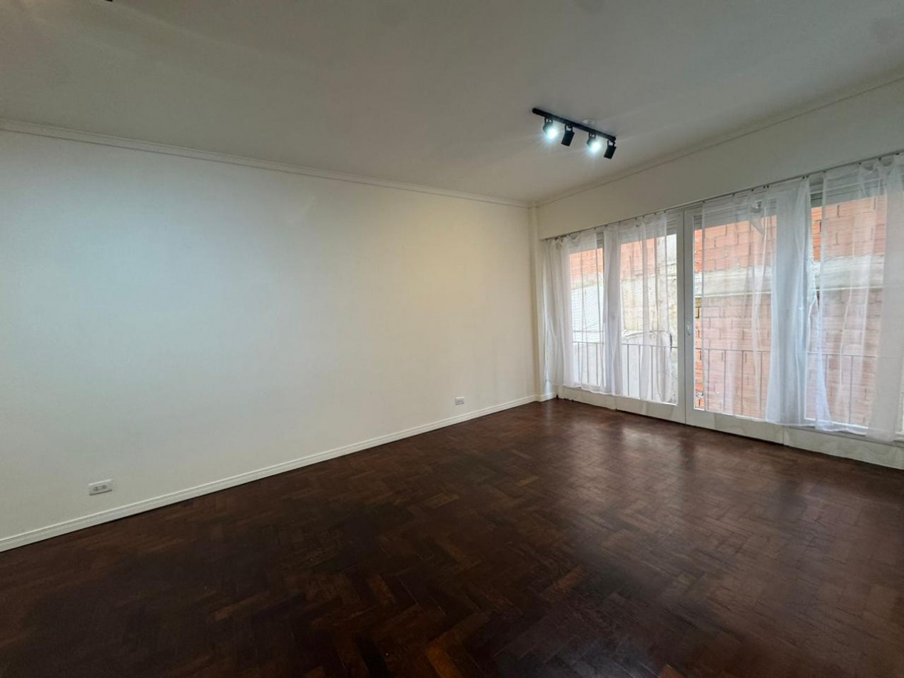 DEPTO 3 AMB + DEPENDENCIA! PLAZA COLON