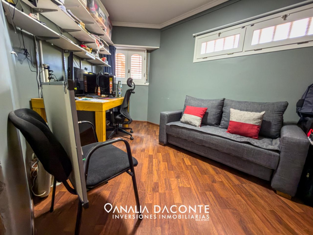 IMPONENTE CHALET 5 AMB EN BARRIO SAN CARLOS