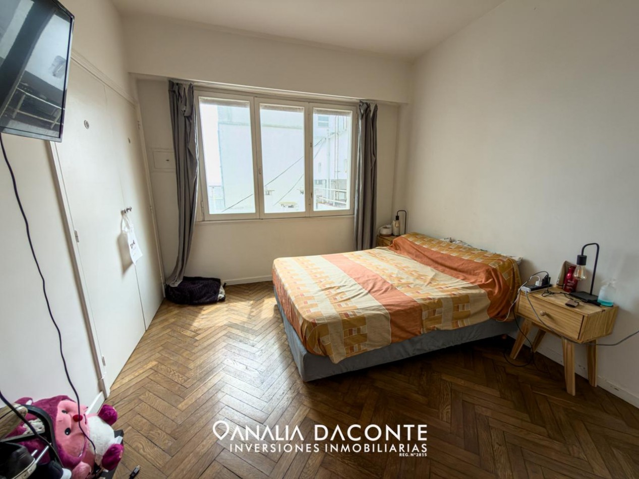 LUMINOSO Y AMPLIO DEPTO 2 AMB SOBRE AV. COLON AL 1500!