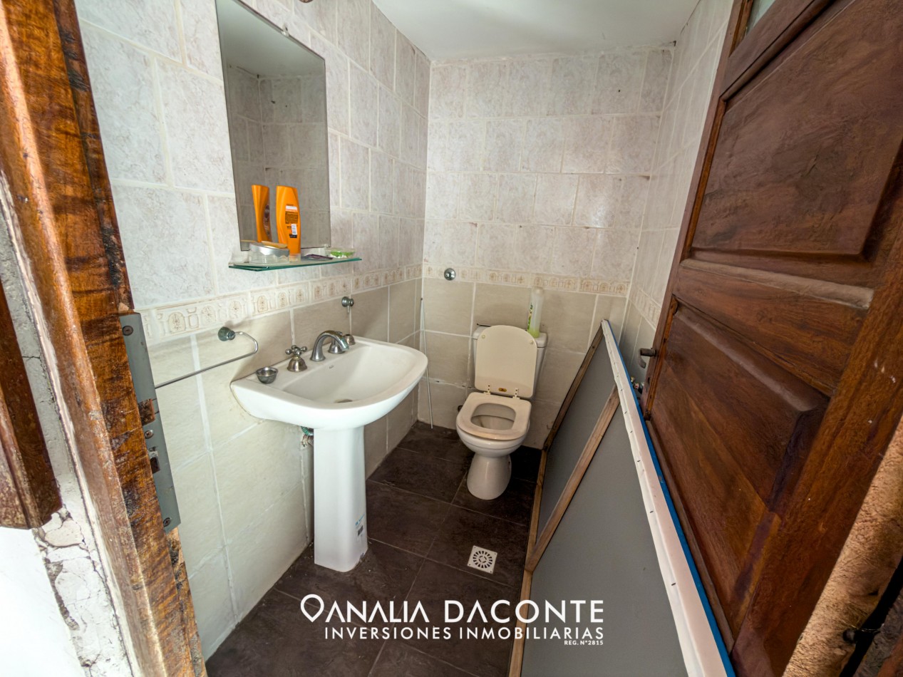 GRAN CHALET 5 AMB + DEPENDENCIA EN BARRIO CONSTITUCION 