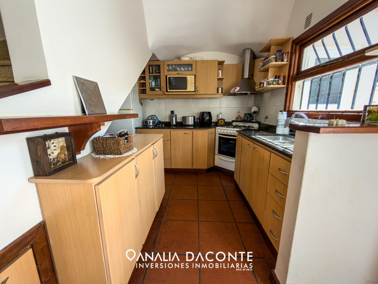 PH 5 amb a la calle con garage y patio en Nueva Pompeya 