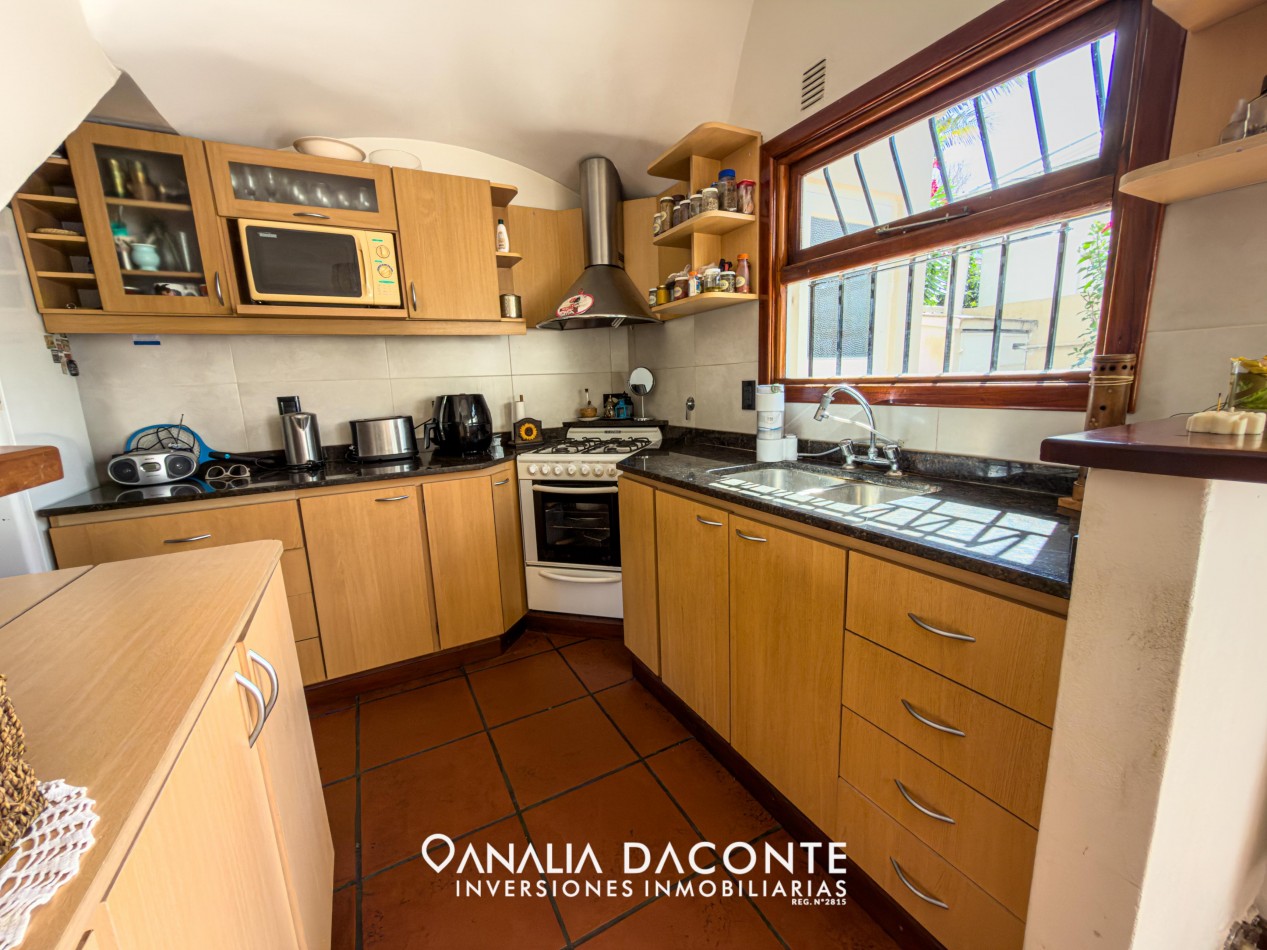 PH 5 amb a la calle con garage y patio en Nueva Pompeya 