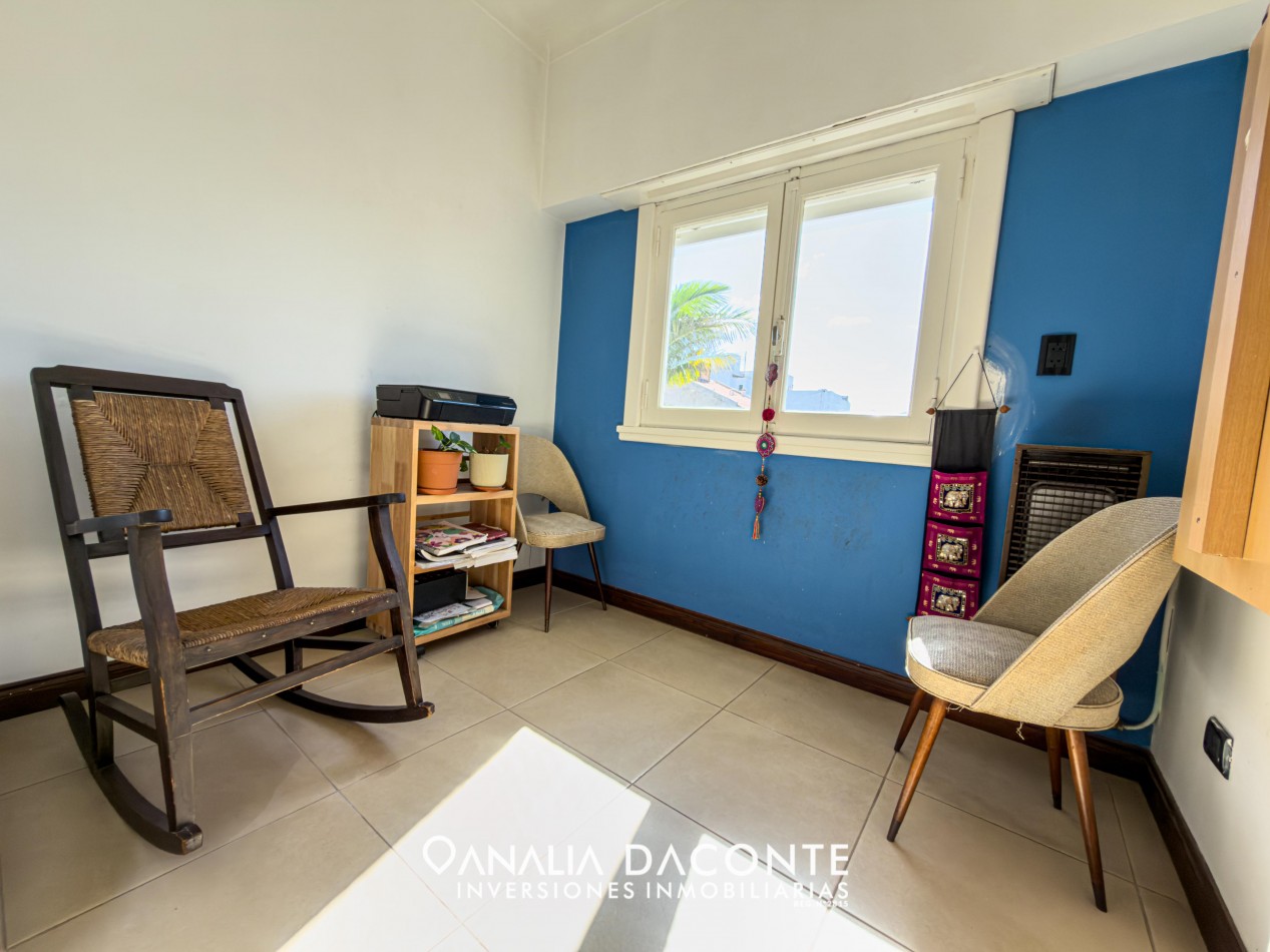 PH 5 amb a la calle con garage y patio en Nueva Pompeya 