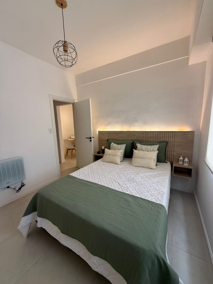 HERMOSO DEPTO 2 AMB RECICLADO Y AMOBLADO!