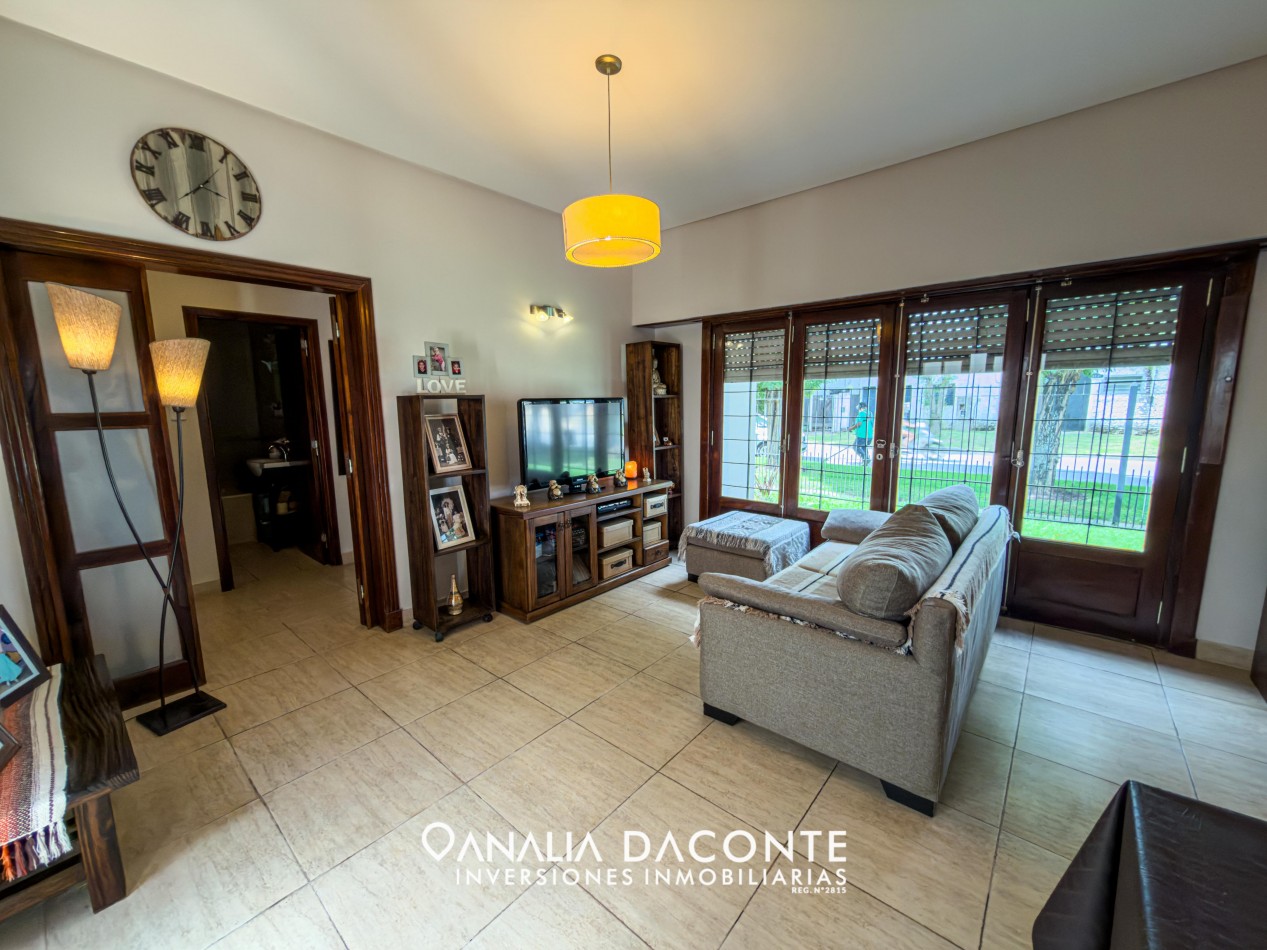 Chalet 4 amb en esquina en Los Pinares