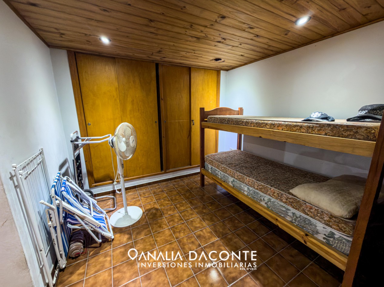 Chalet 4 amb en lo mejor de barrio Constitucion