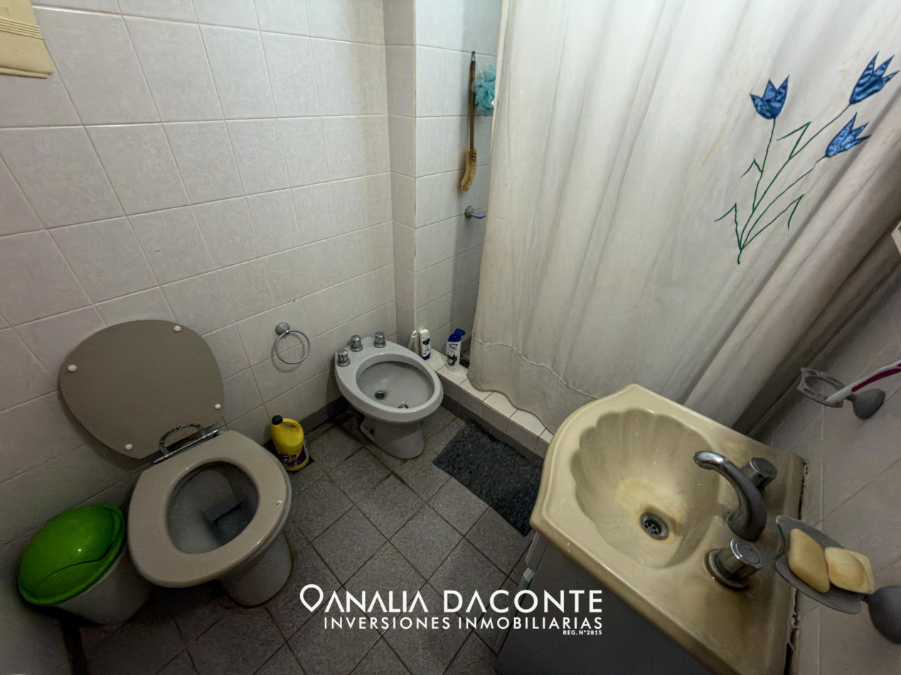 Chalet 4 amb en lo mejor de barrio Constitucion