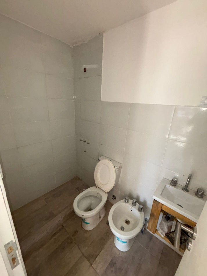 URGENCIA DE VENTA! PH 2 AMB TIPO DUPLEX A ESTRENAR CON COCHERA