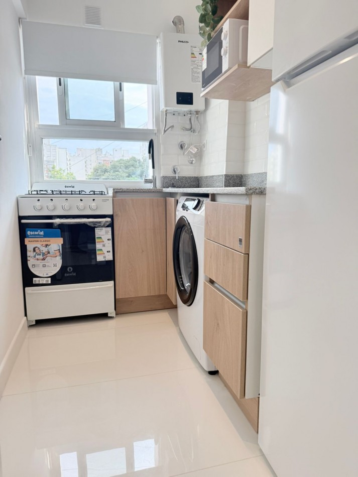 AMPLIO DEPTO 1 AMB RECICLADO Y AMOBLADO! CENTRO