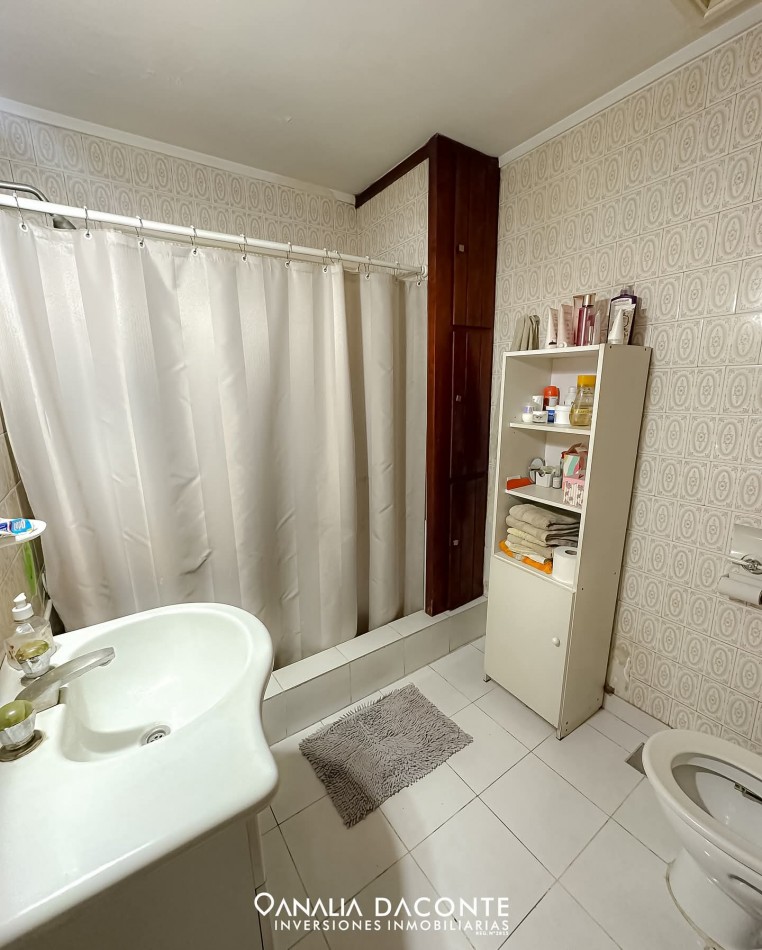 Chalet 3 amb con depto 2 amb en San Jeronimo