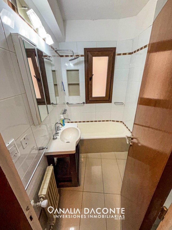 3 amb con cochera y balcon en MARAL 34