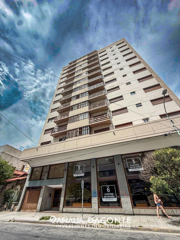 ALQUILADO! 3 amb con balcon y cochera! Independencia y 25 de Mayo