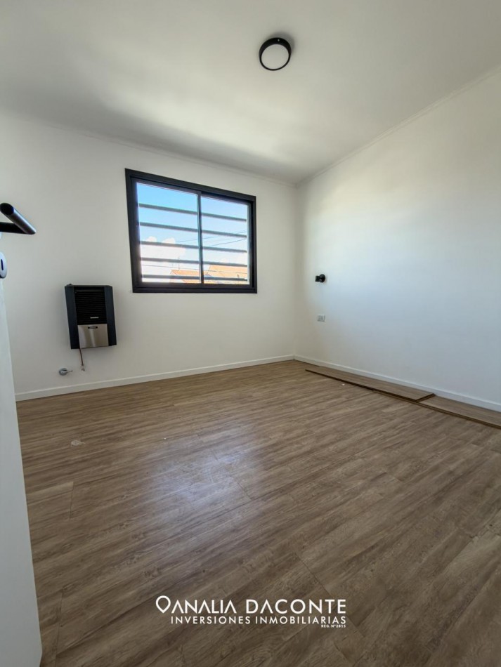 Chalet en ph 3 amb a estrenar con garage y patio. 