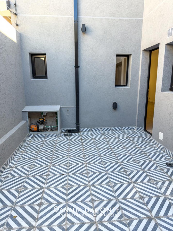 Chalet en ph 3 amb a estrenar con garage y patio. 